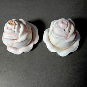 Sweet Handpainted Vintage Japanese Pink Tea Rose Salt & Pepper Shakers